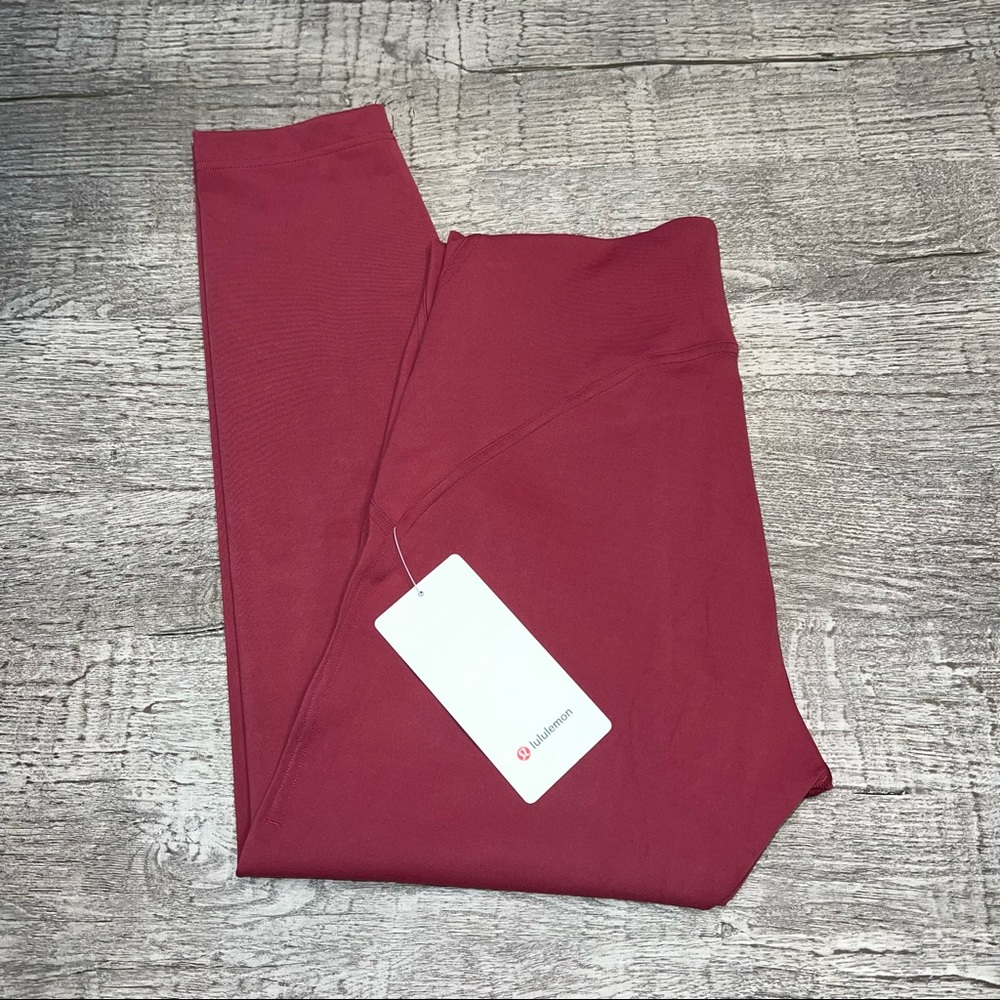 Lululemon InStill High-Rise Tight 25"
Mulled Wine size 12 - Picture 5 of 10